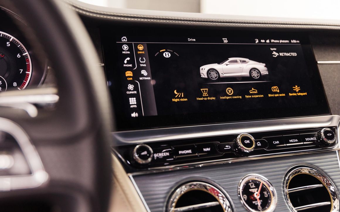 Bentley GT Gold - image 24