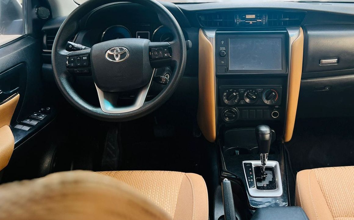 TOYOTA FORTUNER - image 5