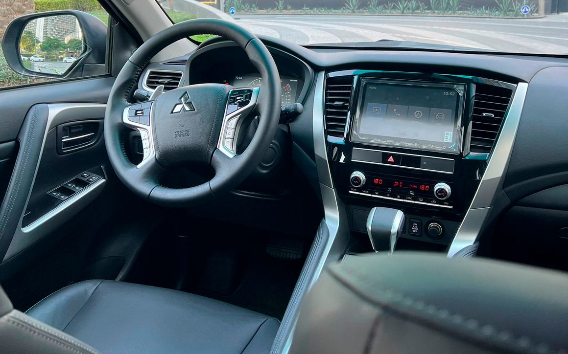 Mitsubishi Montero Sport Prime Edition 2023 - image 13