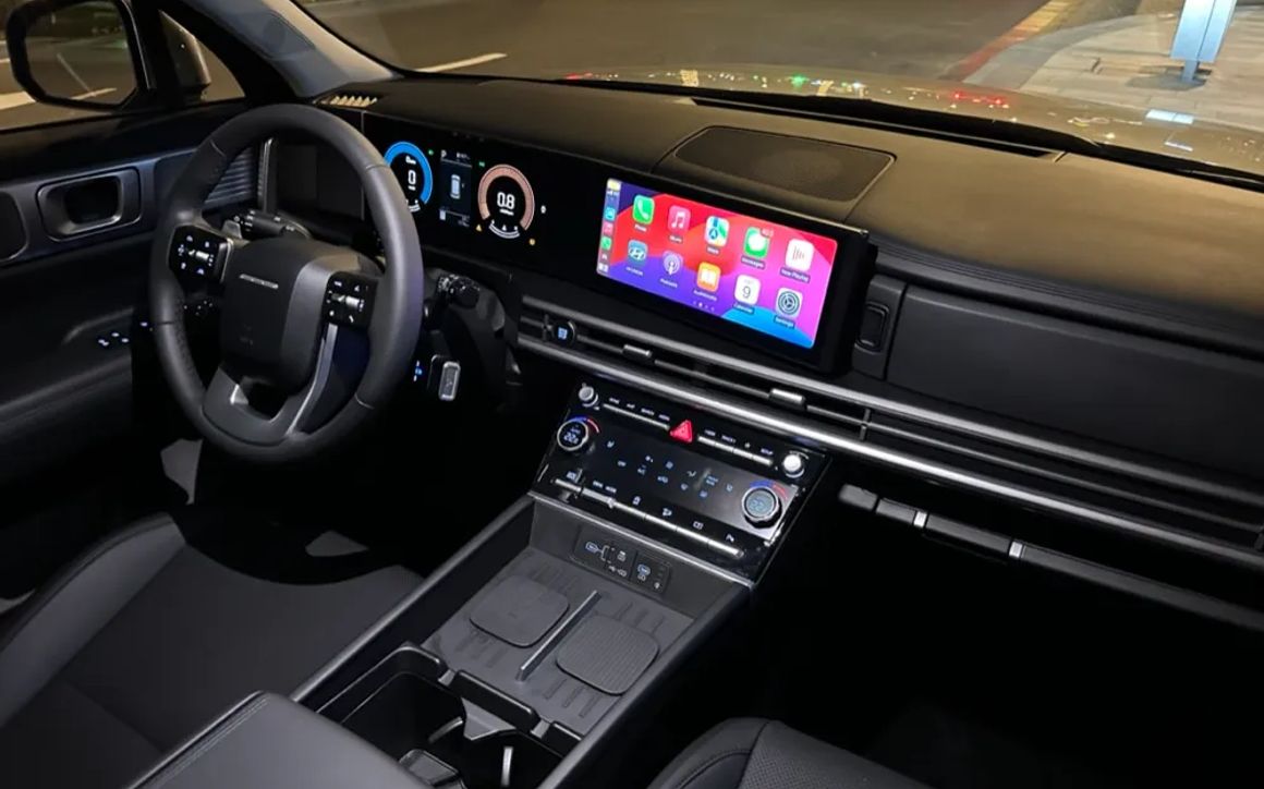 Hyundai Santa Fe - image 11