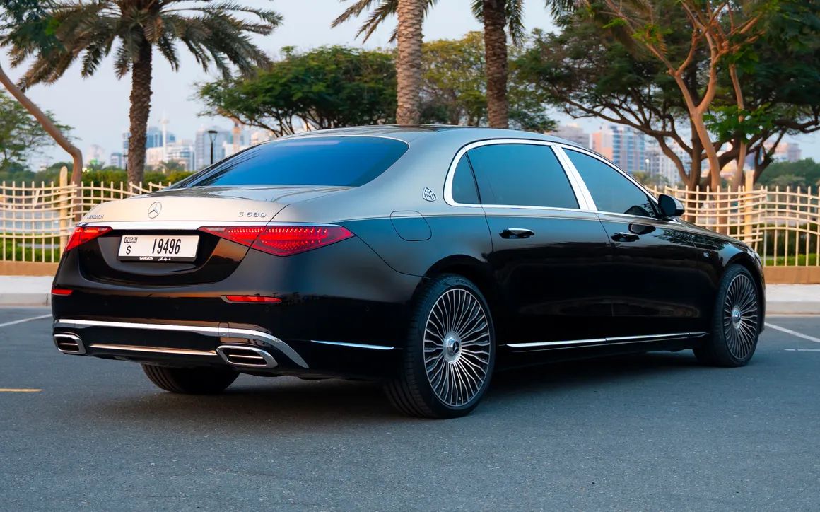 Mercedes S680 Maybach - image 6