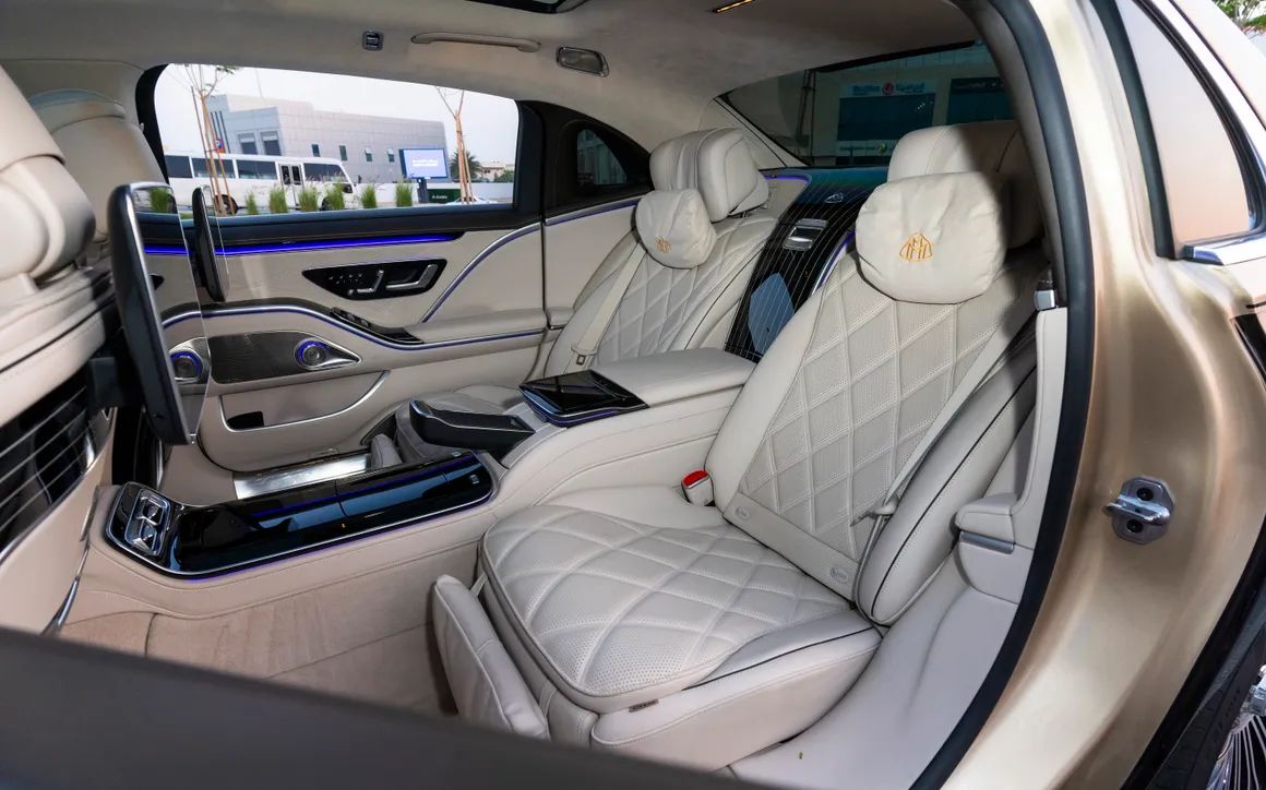 Mercedes S680 Maybach - image 12