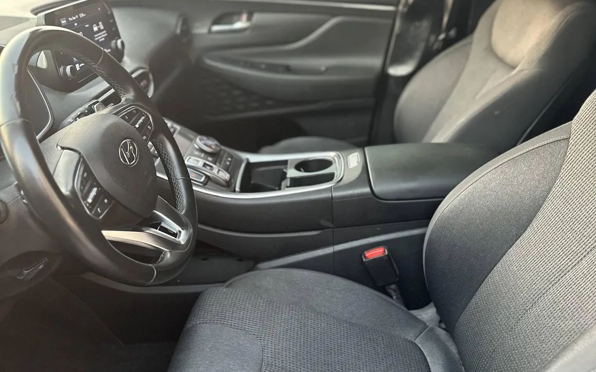 HYUNDAI SANTA FE - image 5