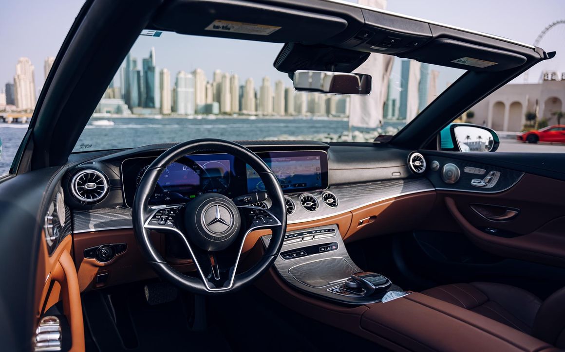 MERCEDES E450 - image 11