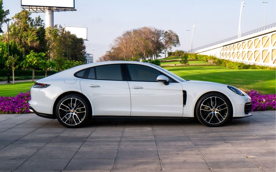 Porsche Panamera - image 2