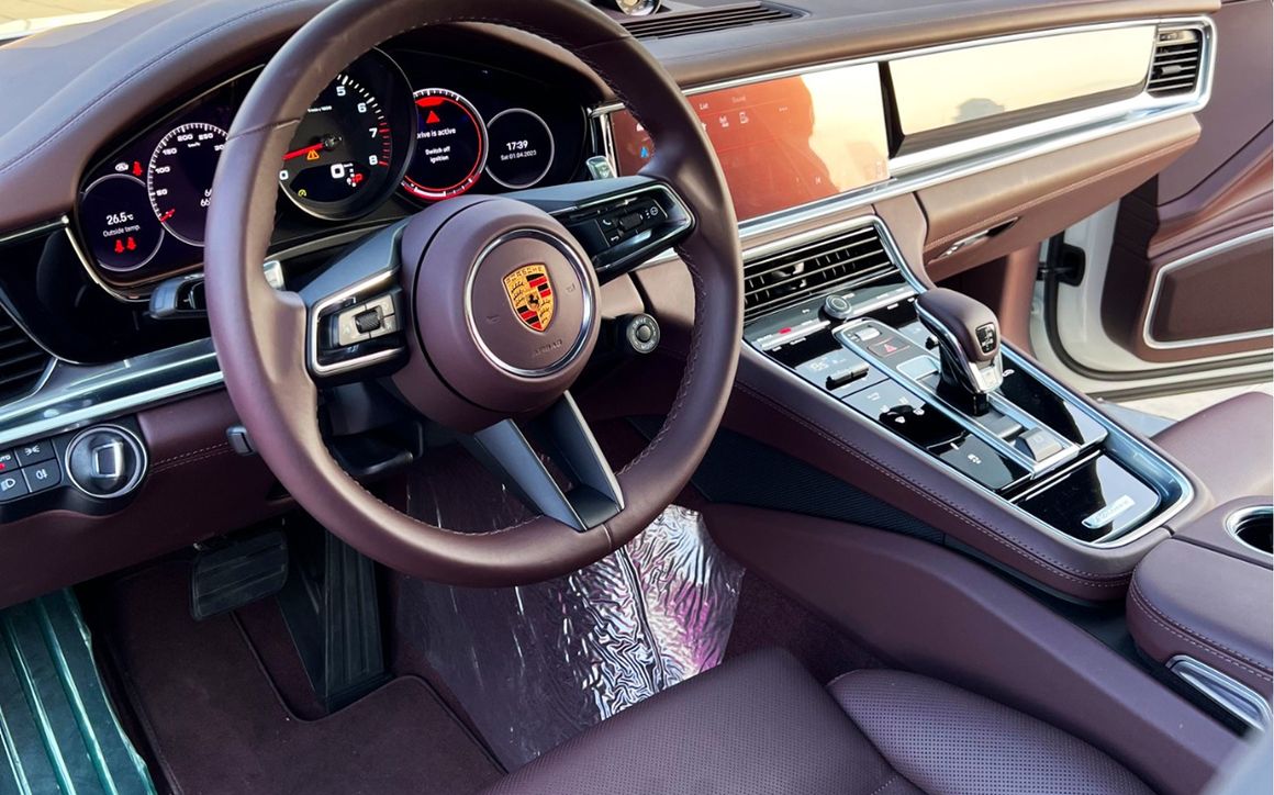 Porsche Panamera - image 3