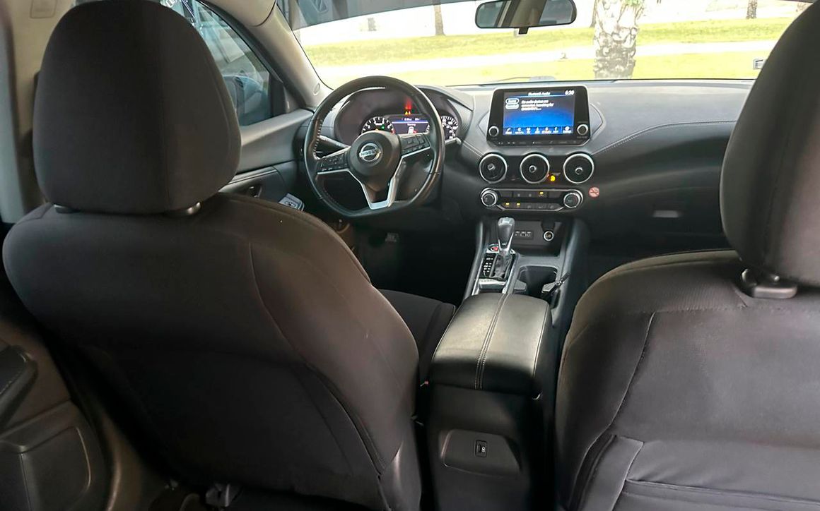 NISSAN SENTRA - image 6