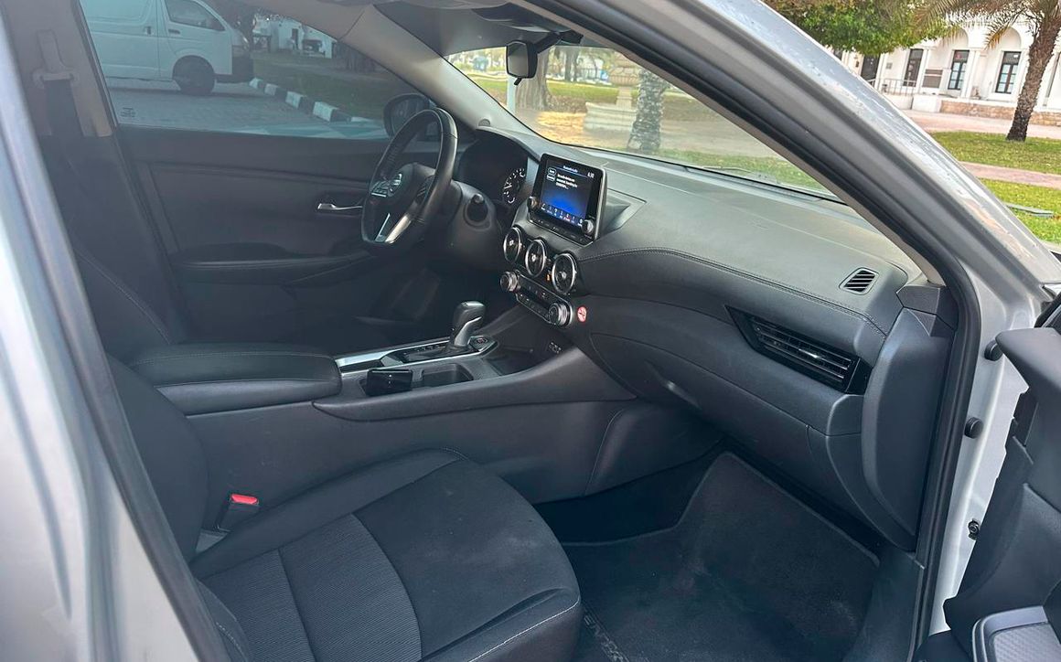 NISSAN SENTRA - image 5