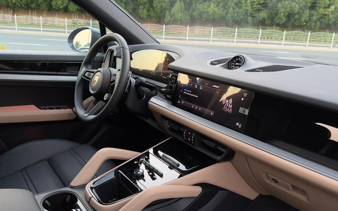 PORSCHE CAYENNE - image 5