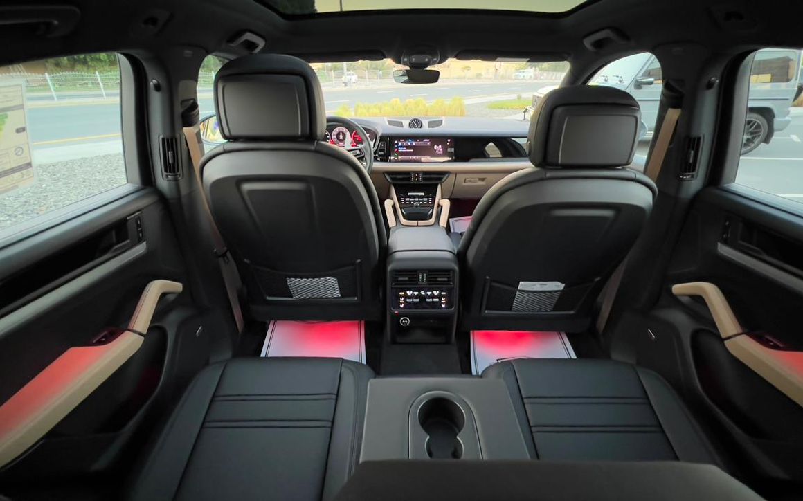PORSCHE CAYENNE - image 8
