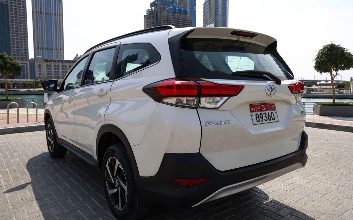 Toyota Rush - image 7
