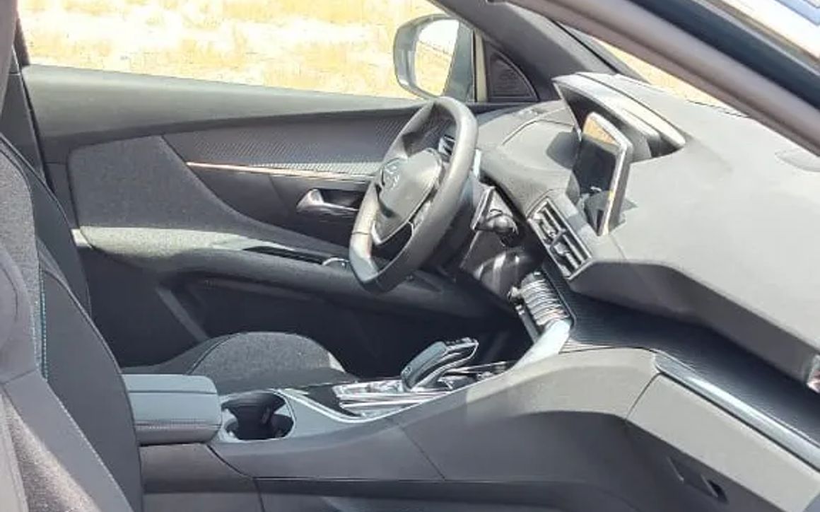 Peugeot 3008 - image 9