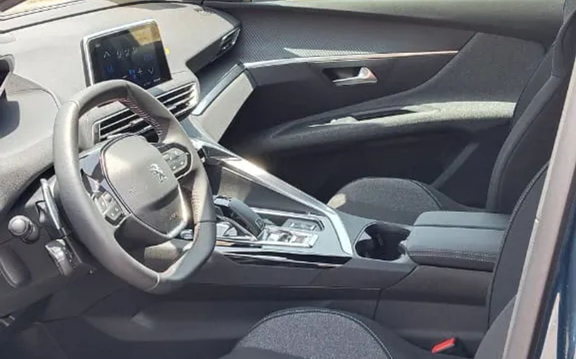 Peugeot 3008 - image 10