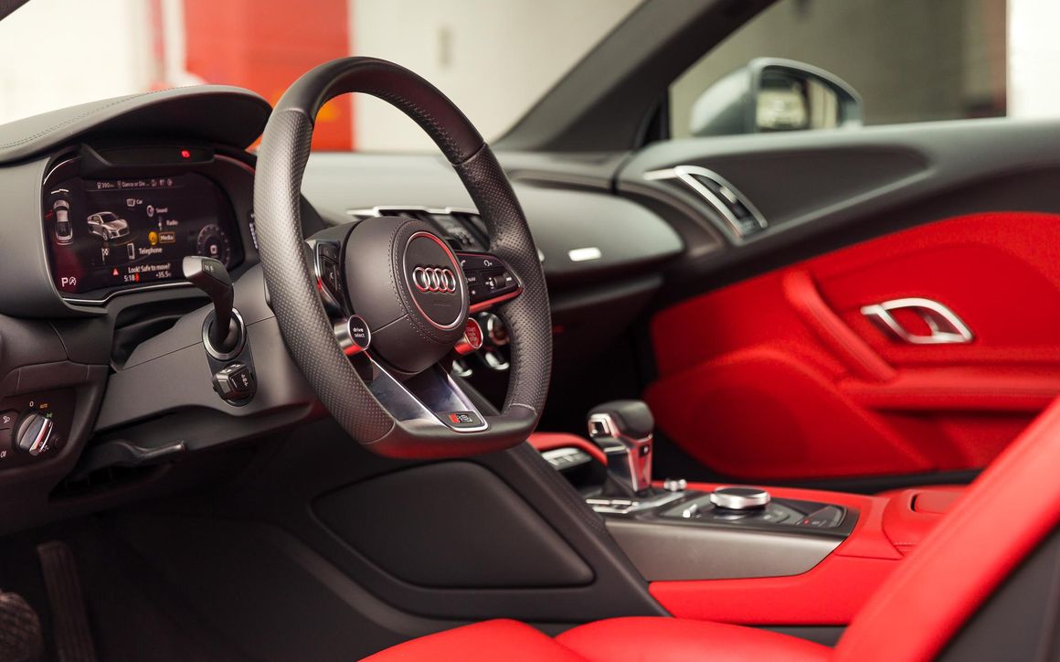 Audi R8 - image 13