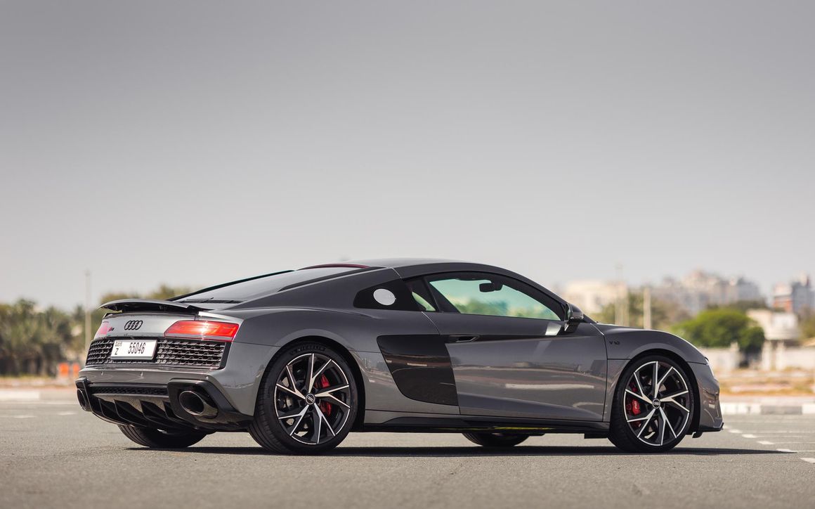 Audi R8 - image 7
