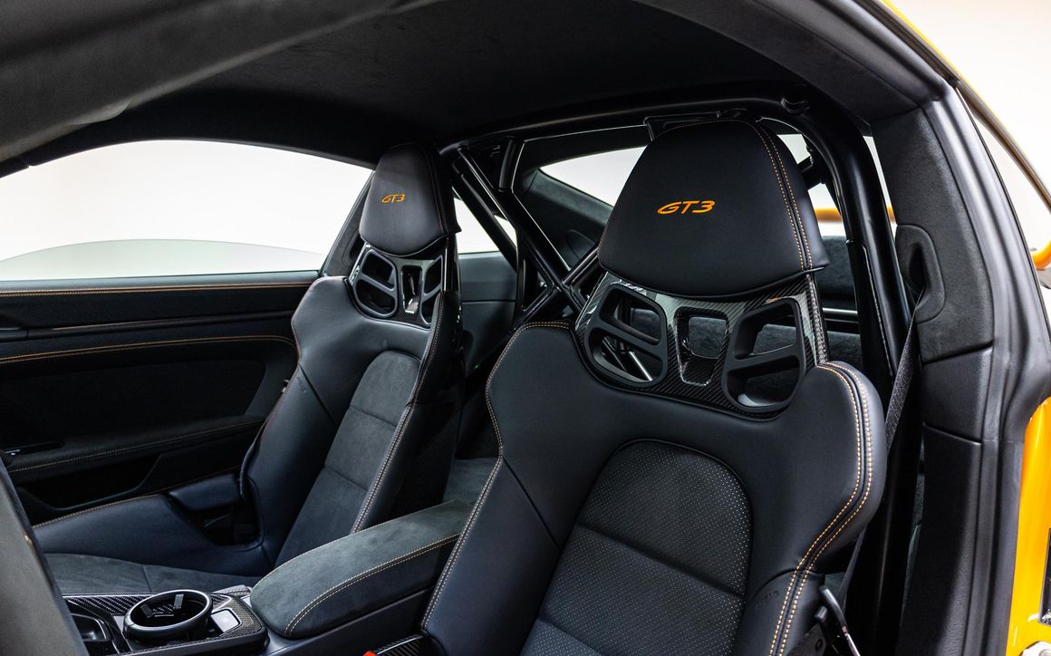 Porsche 911 GT3 - image 13