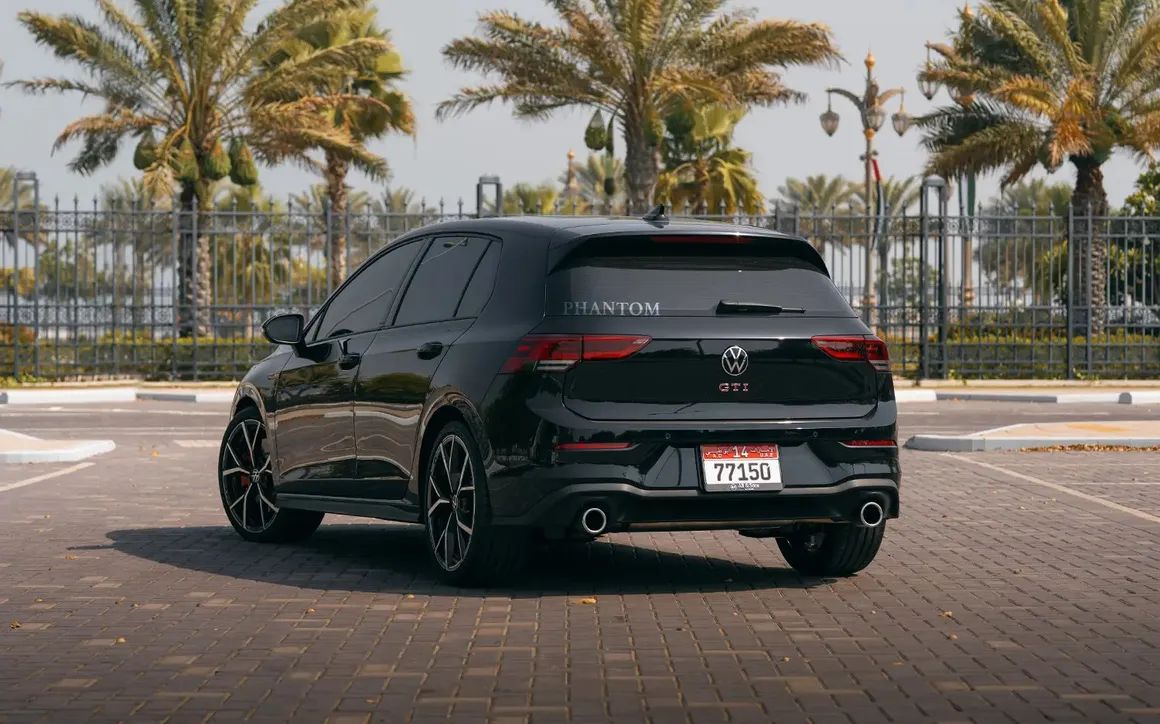 VOLKSWAGEN GOLF GTI 20L - image 4