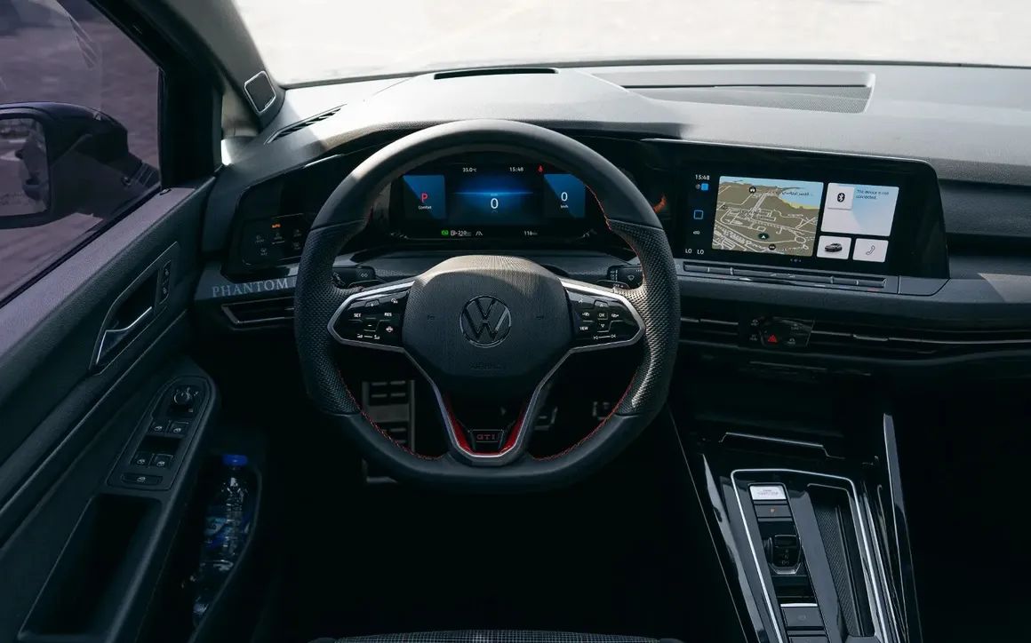 VOLKSWAGEN GOLF GTI 20L - image 7