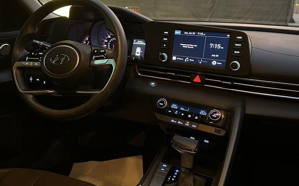 Hyundai Venue - image 5