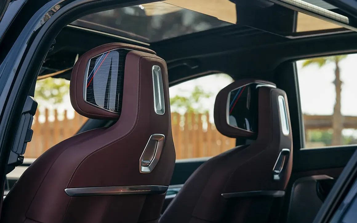 BMW 740Li - image 10