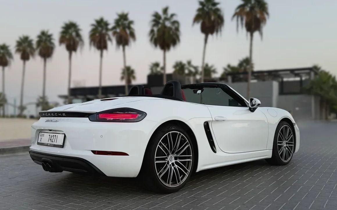 Porsche Boxster - image 6