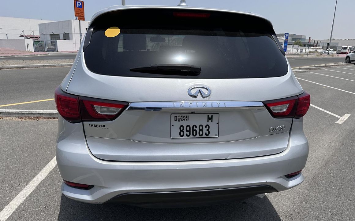 INFINITI QX60 - image 8