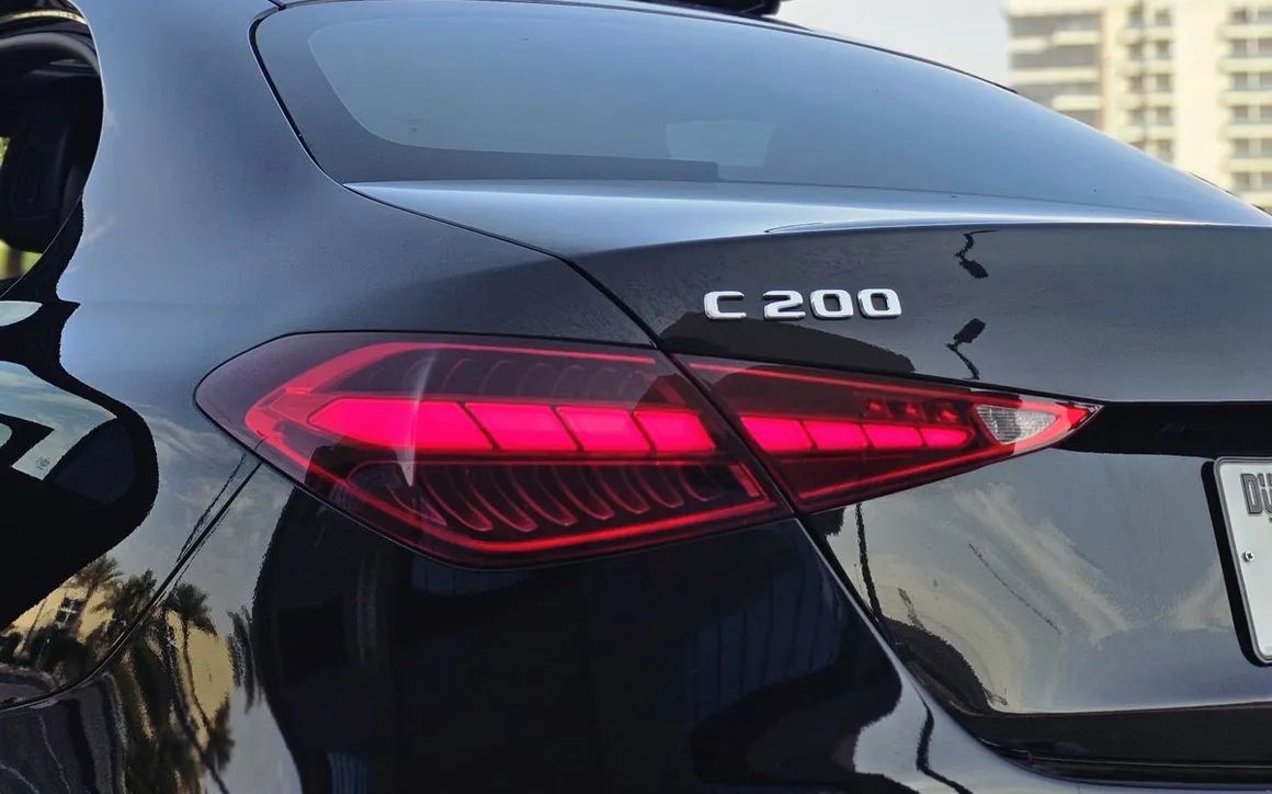 MERCEDES C200 - image 6