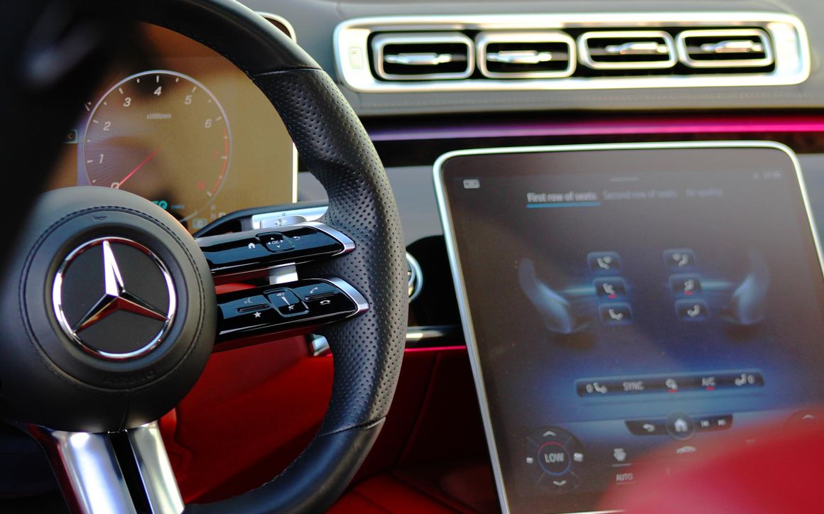Mercedes S500 - image 13