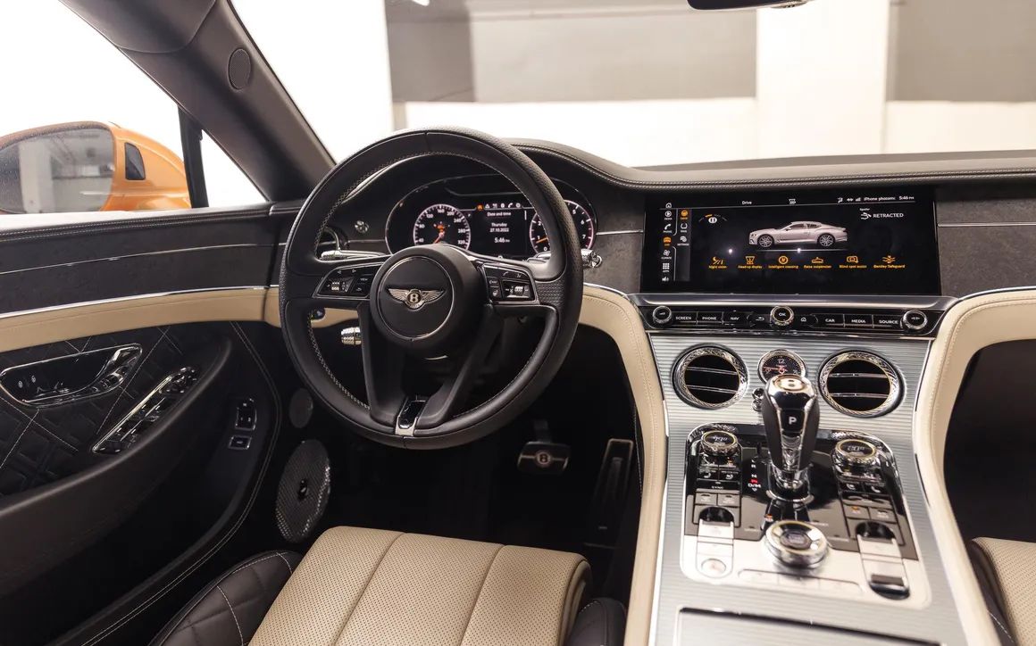 Bentley GT Gold - image 20