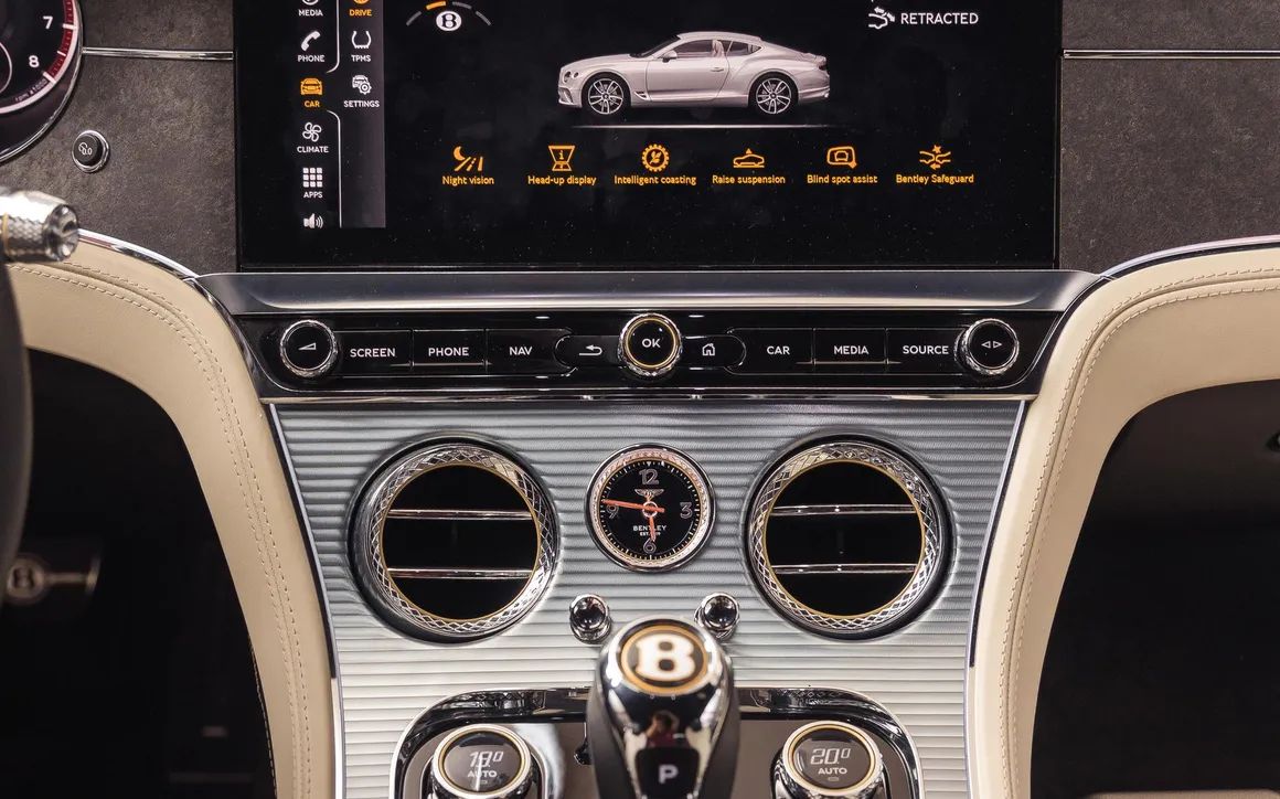 Bentley GT Gold - image 18