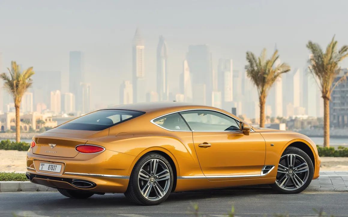 Bentley GT Gold - image 6