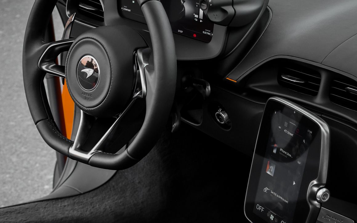 MCLAREN ARTURA SPIDER - image 6