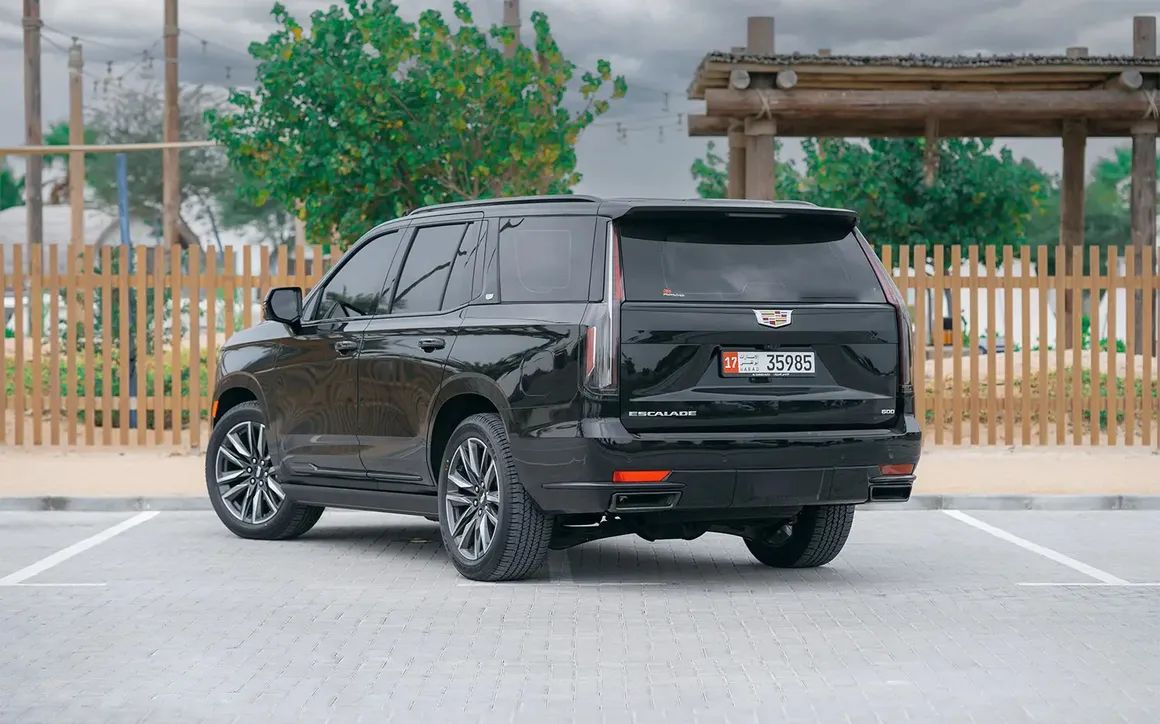 CADILLAC ESCALADE - image 4