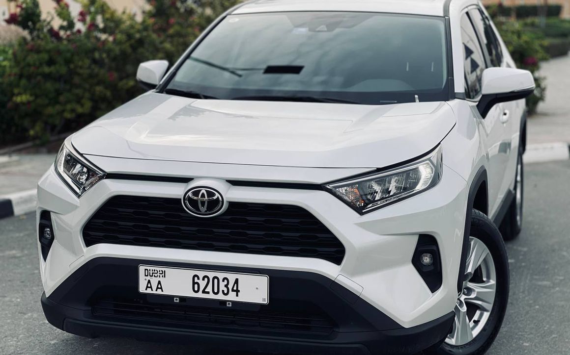TOYOTA RAV4 - image 1