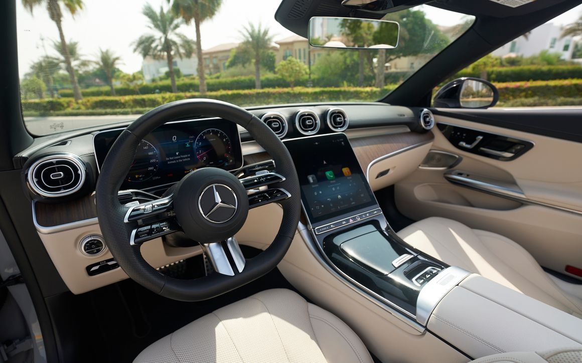 MERCEDES CLE450 - image 6