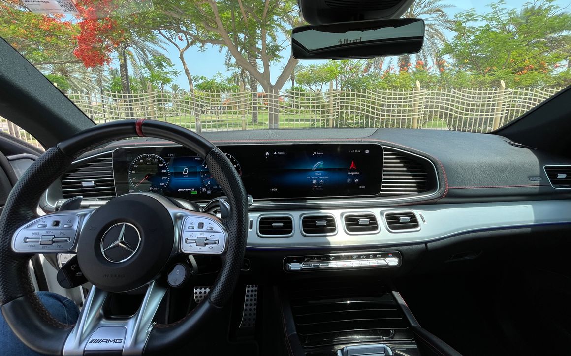 Mercedes GLE 53 - image 10