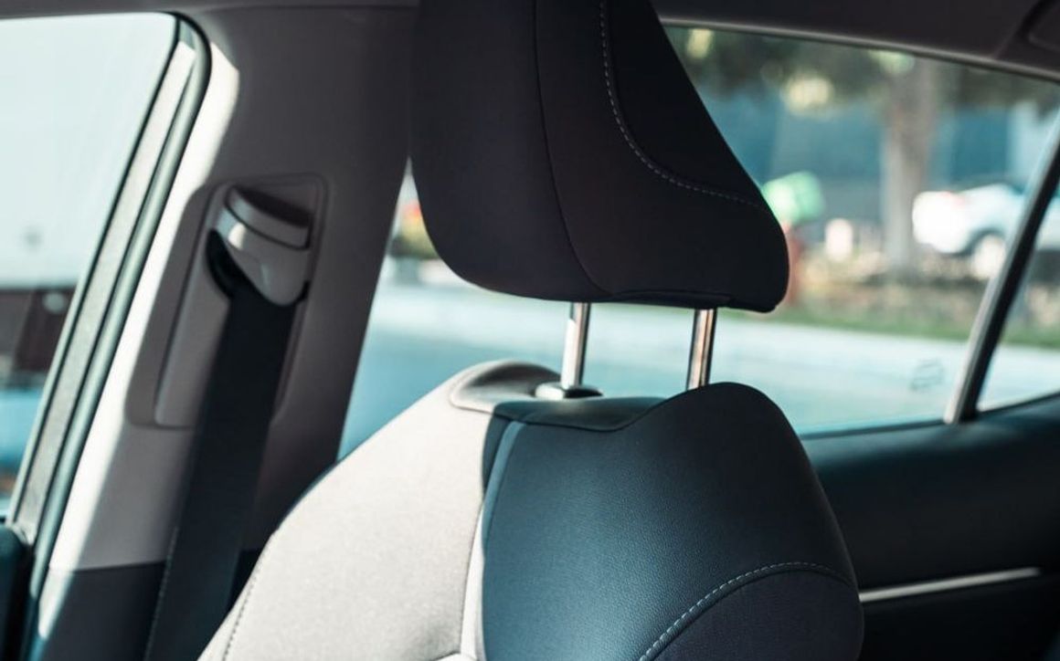 Toyota Camry - image 14