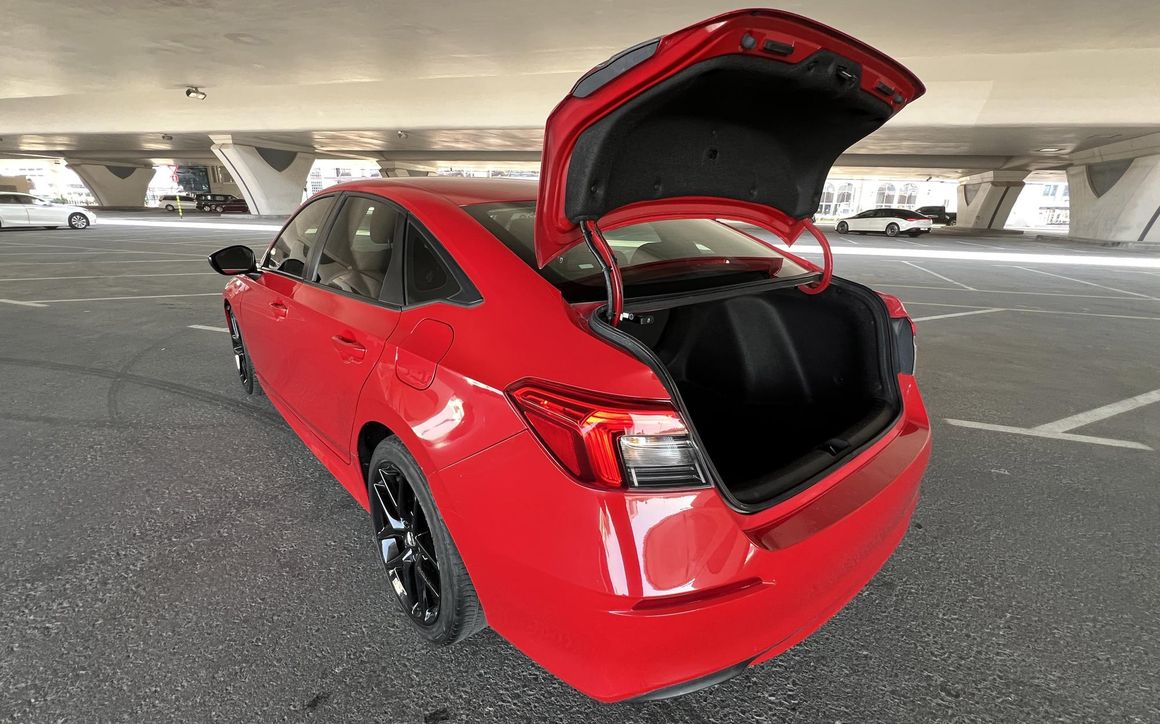 Honda Civic - image 9