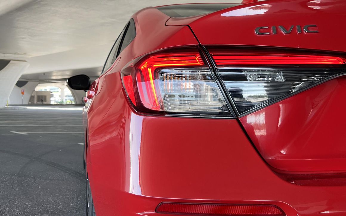 Honda Civic - image 12