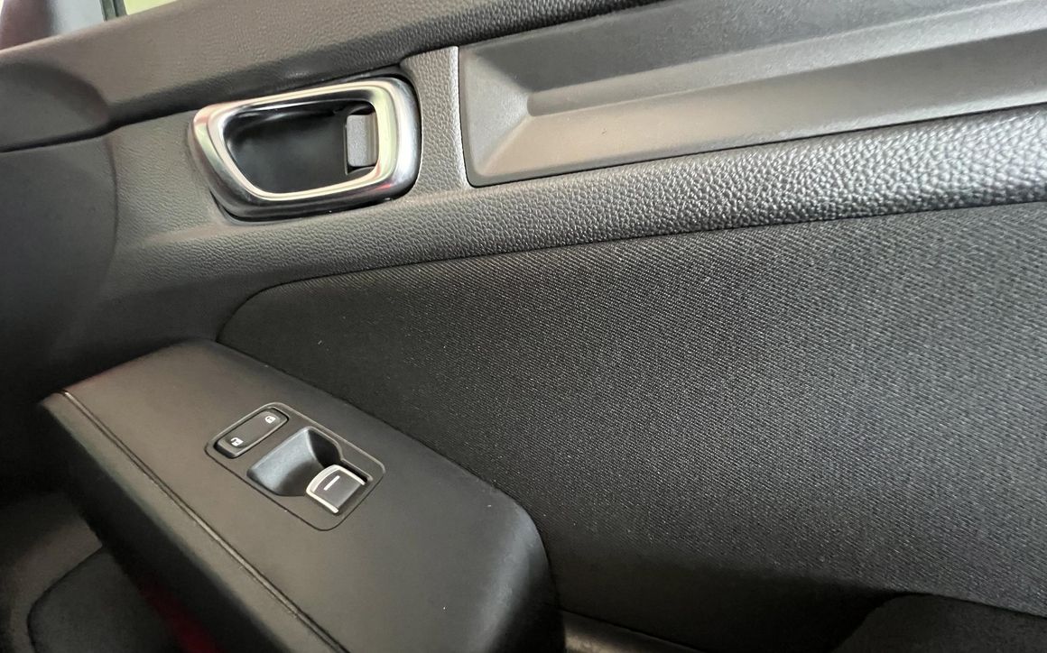 Honda Civic - image 25