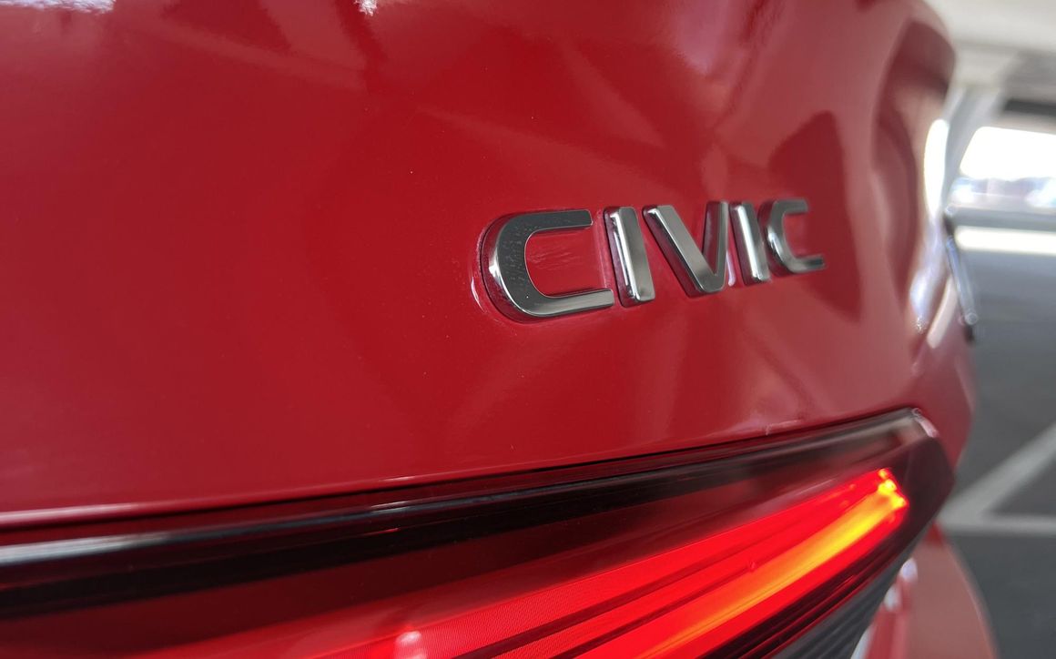 Honda Civic - image 13