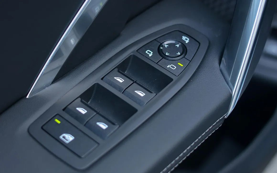 BMW X2 18i New Generation White - image 19