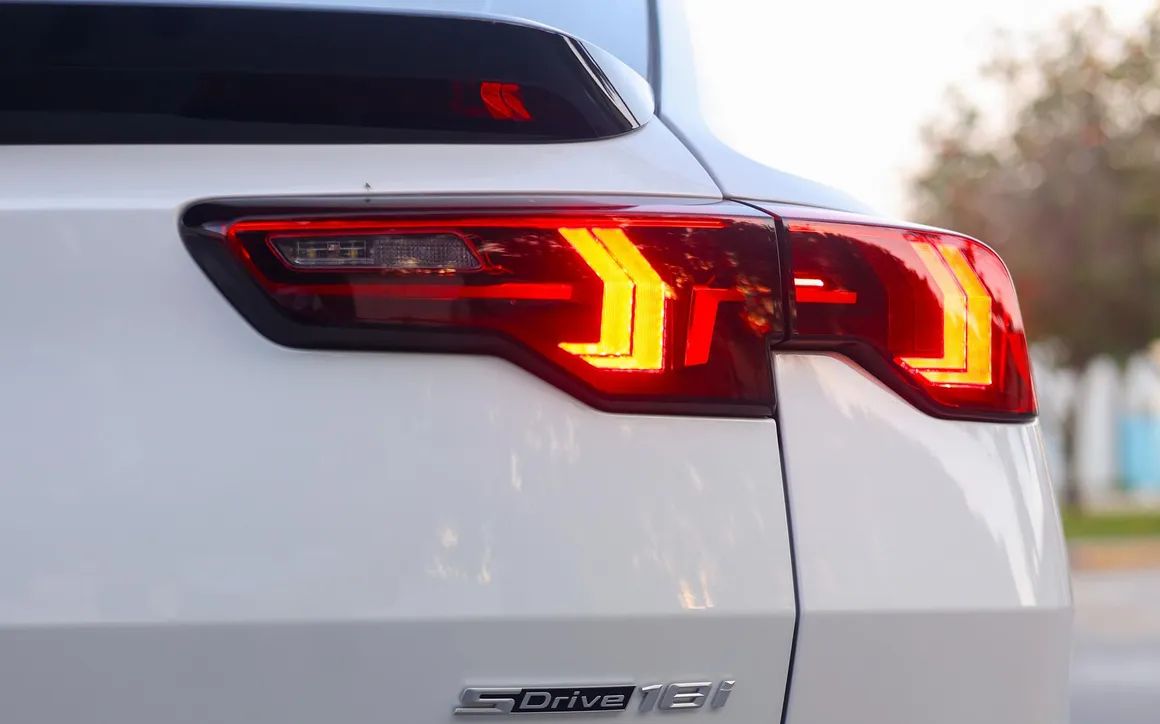 BMW X2 18i New Generation White - image 12