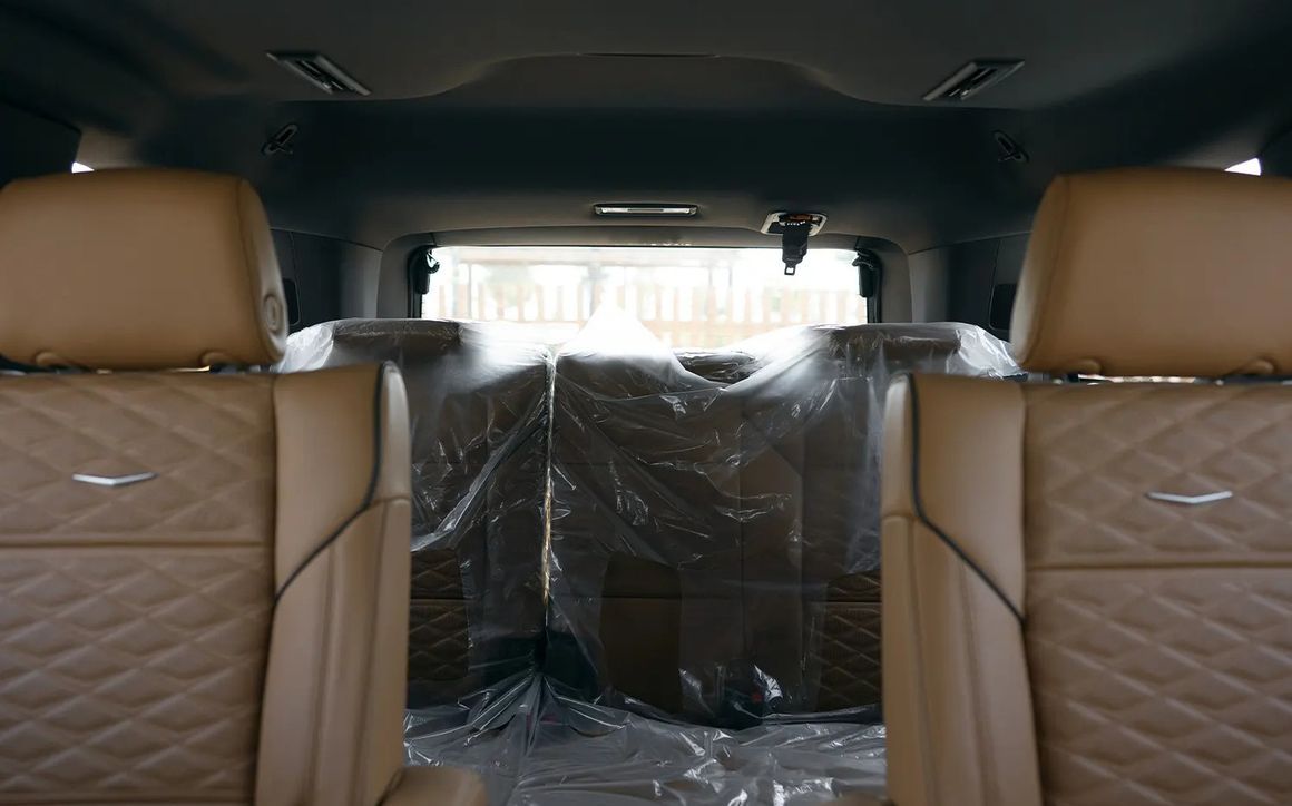 CADILLAC ESCALADE - image 12