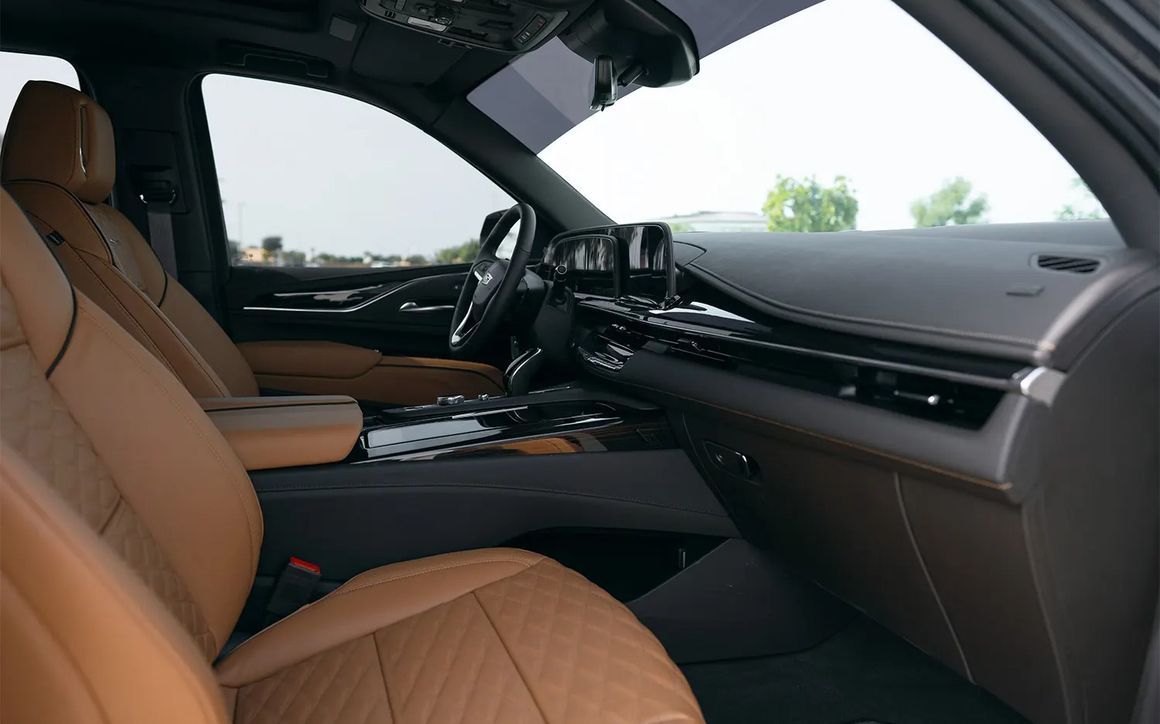 CADILLAC ESCALADE - image 5