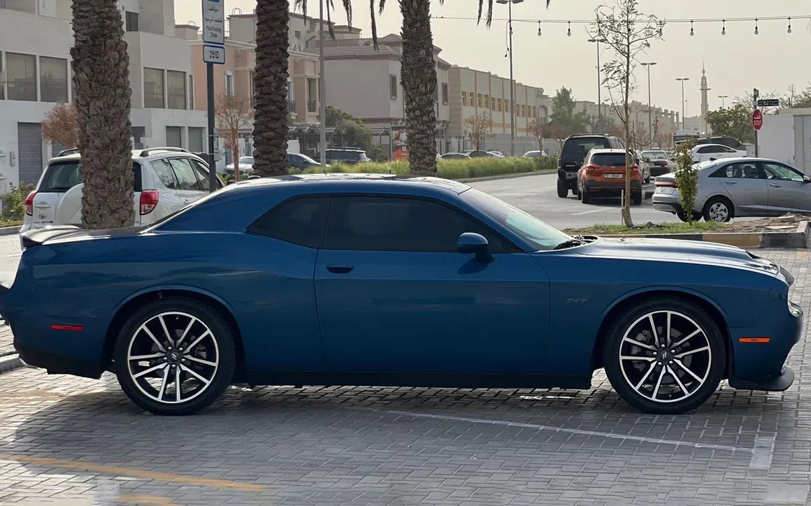 DODGE CHALLENGER - image 5