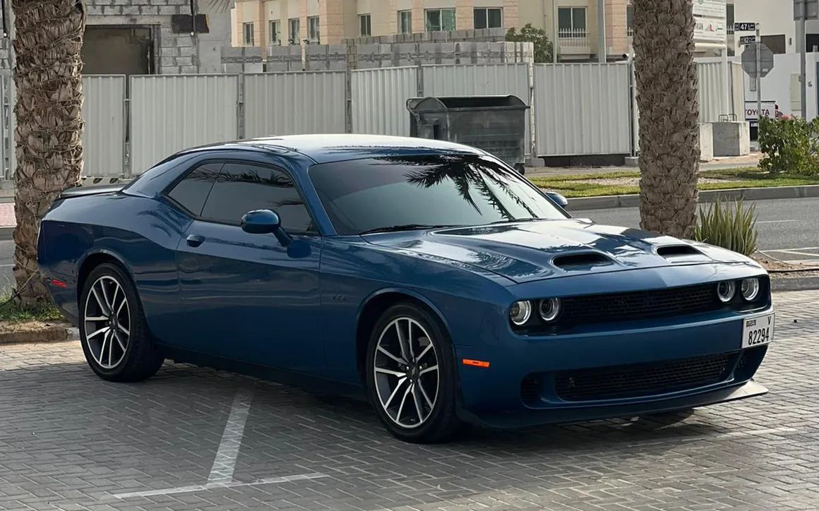 DODGE CHALLENGER - image 4