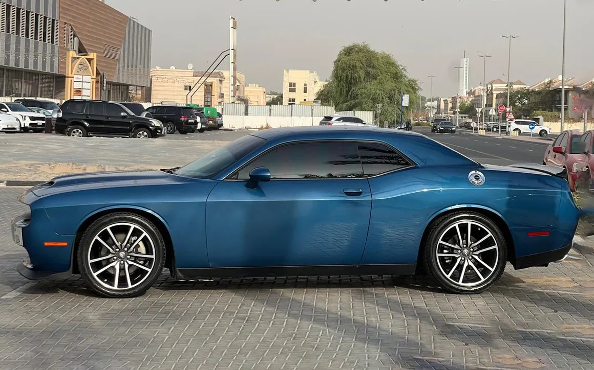 DODGE CHALLENGER - image 2