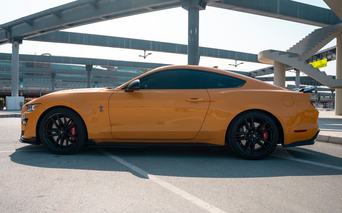 Ford Mustang GT500 Shelby - image 2