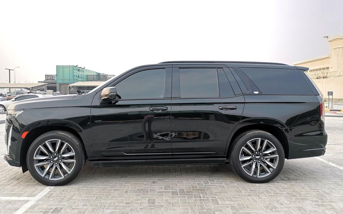 CADILLAC ESCALADE - image 2